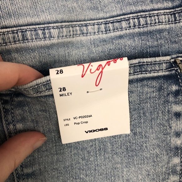Vigoss Miley Pop Crop Denim Jeans Size 28 Light Wash Raw Hem - Picture 7 of 14